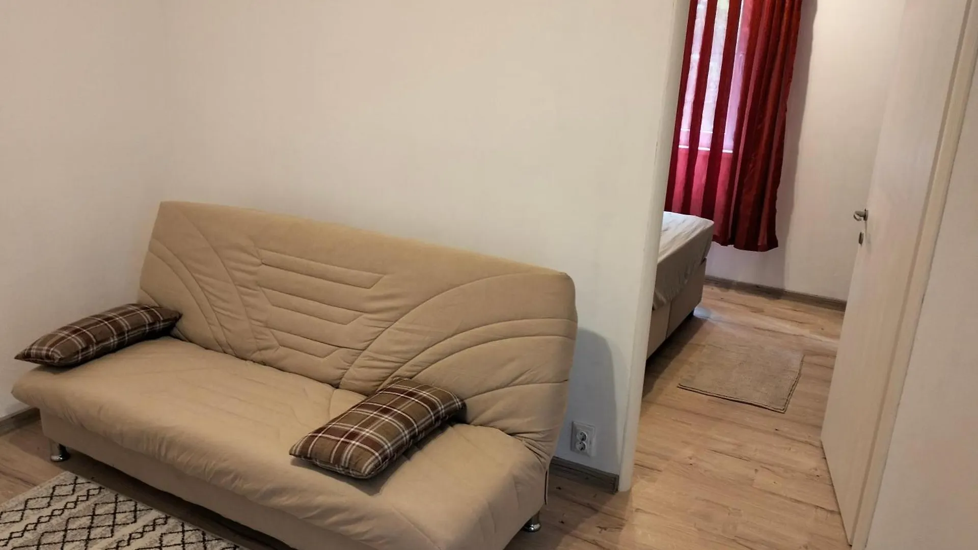 Apartment Green Corner Suite Bucharest